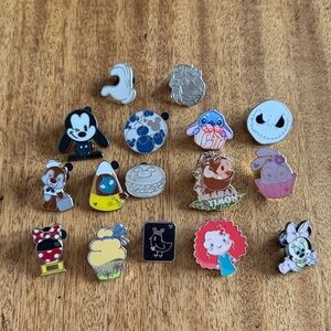 Disney Trading Pins.  Lot of 16 pins.